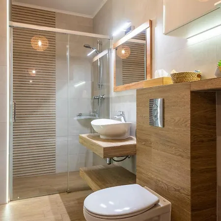 Vintage Apartment
